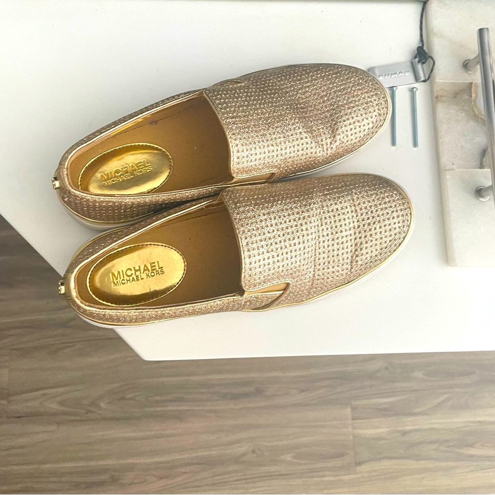 Michael Kors slip on GOLD loafers. 7.5Ml